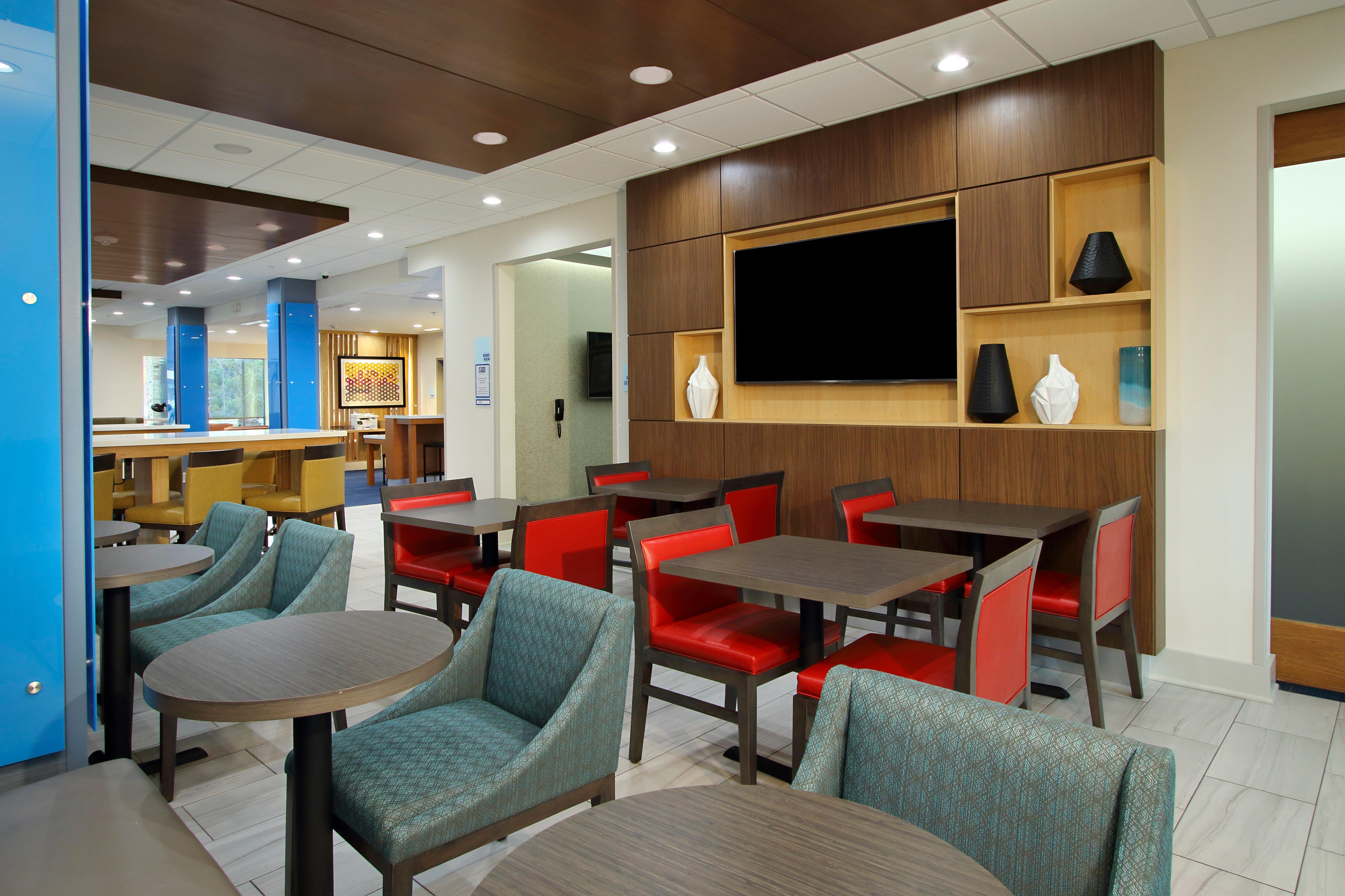 Holiday Inn Express & Suites - Lake Charles South Casino Area By Ihg Kültér fotó